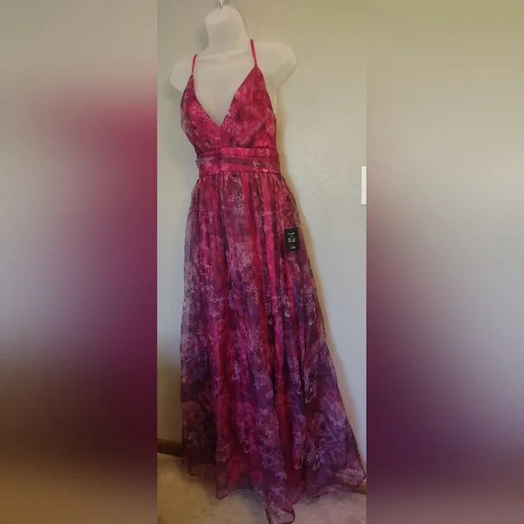 Lulu's Romance That Wows Magenta Floral Print Organza Maxi Dress - Picture 6 of 14